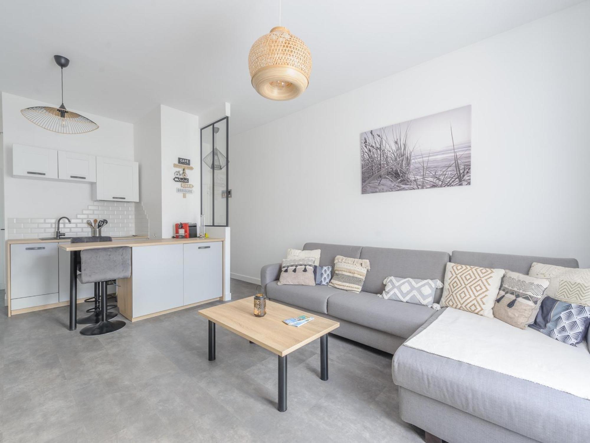 Studio Renove Au Coeur De La Rochelle, Marche A 25M, 2 Personnes, Wifi - Fr-1-535-43 La Rochelle  Exterior foto